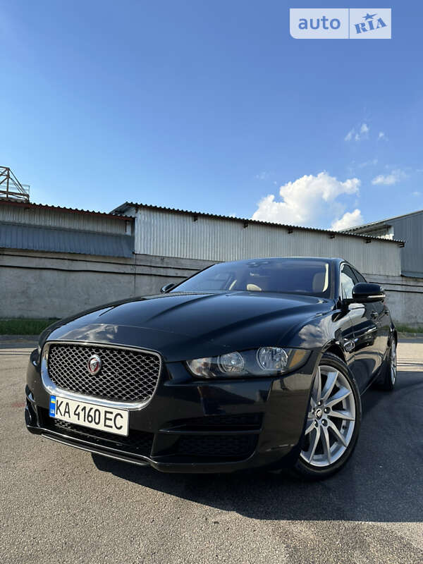 2017 jaguar xe