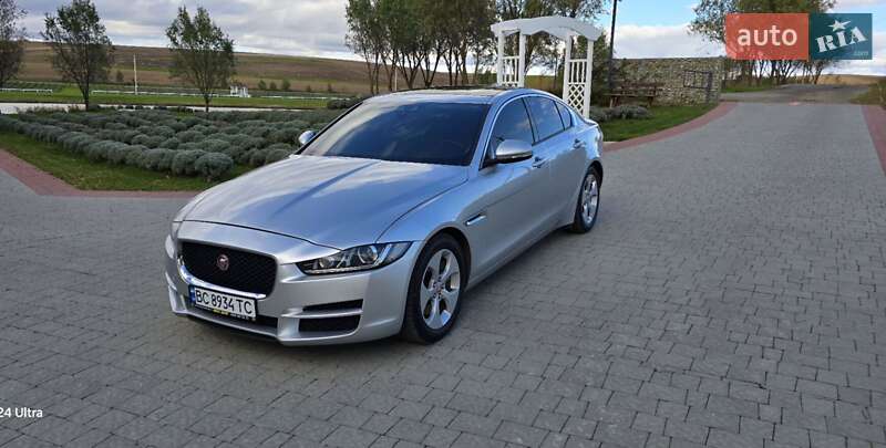 2018 jaguar xe