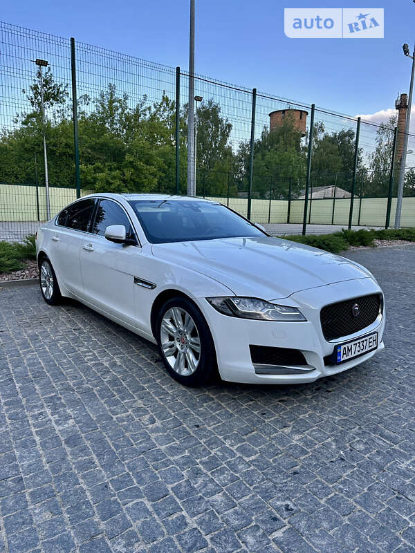 2016 jaguar xf