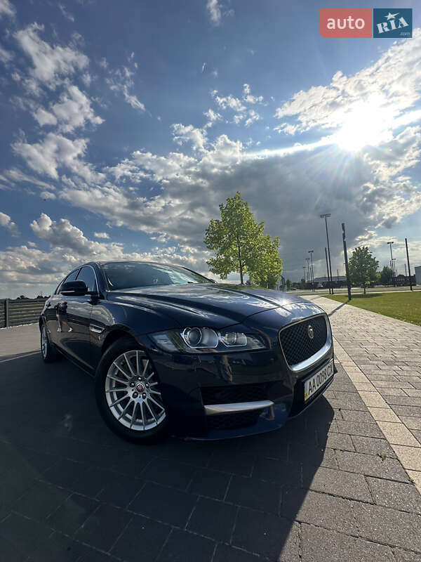 2017 jaguar xf