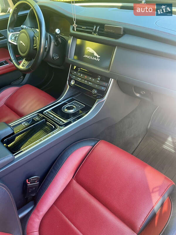 2016 jaguar xf
