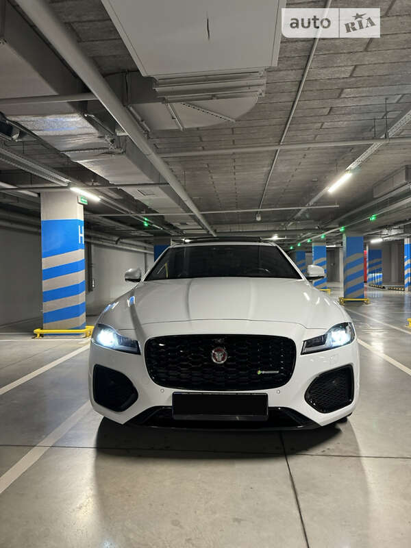 2021 jaguar xf