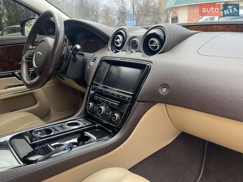 2015 jaguar xj