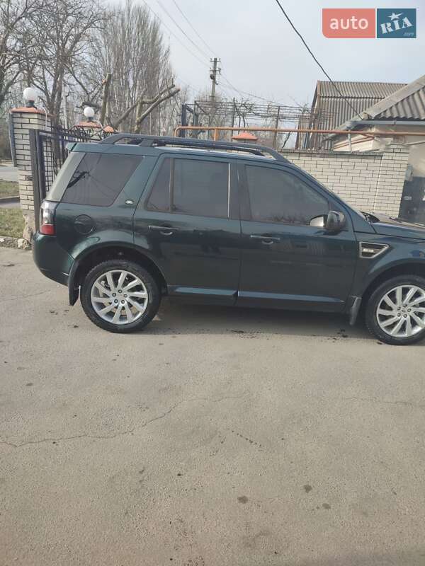 2014 land-rover freelander