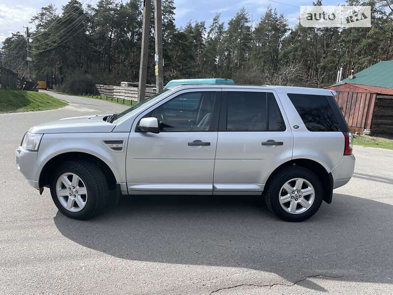 2012 land-rover freelander