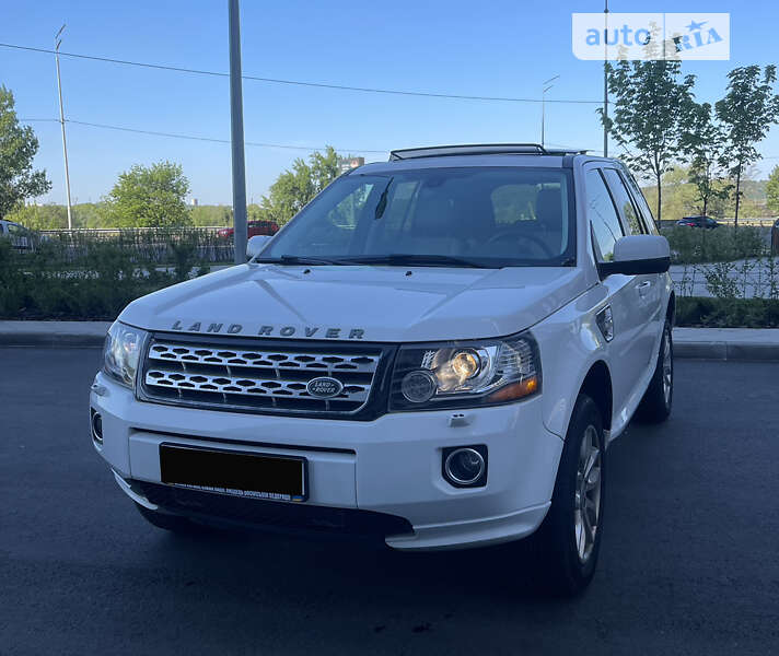 2014 land-rover lr2