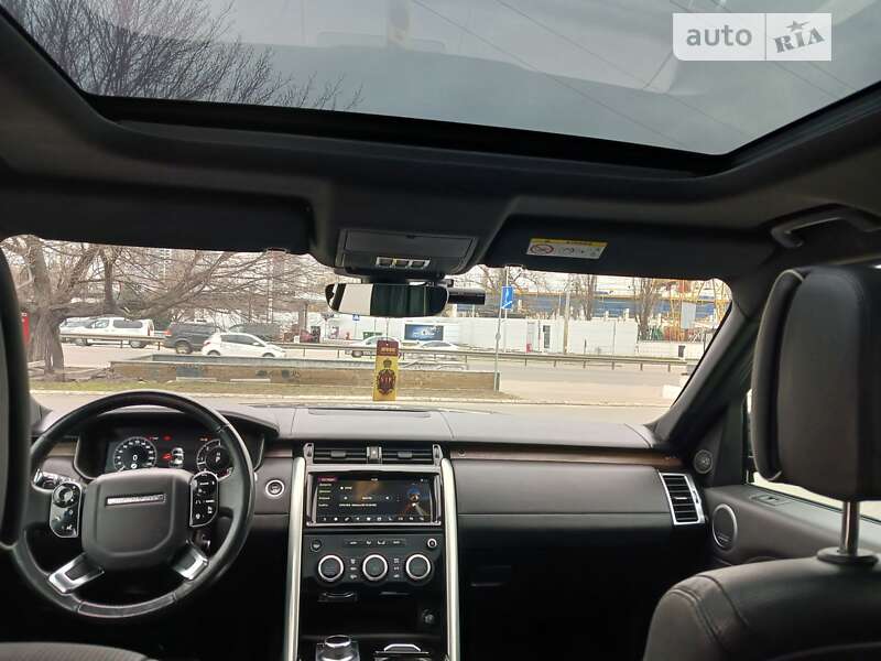 2019 land-rover discovery