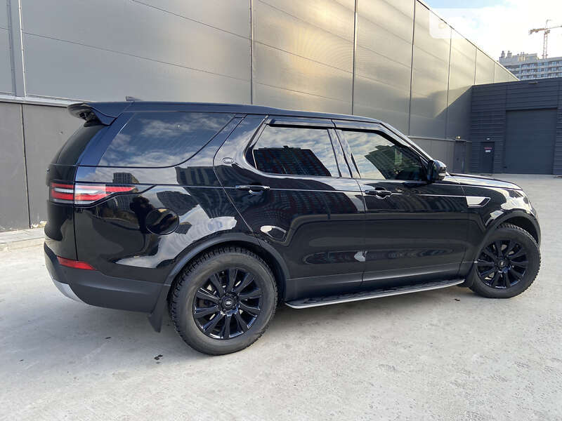 2017 land-rover discovery