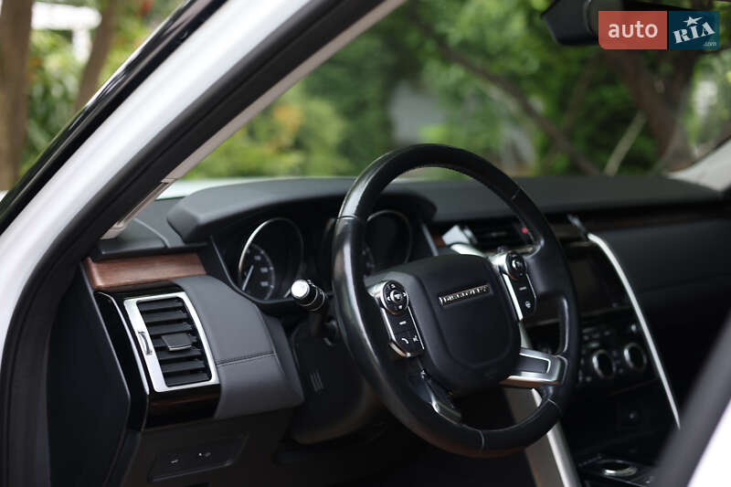 2017 land-rover discovery
