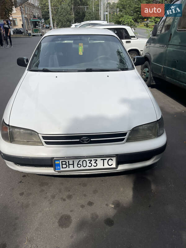 1995 toyota carina