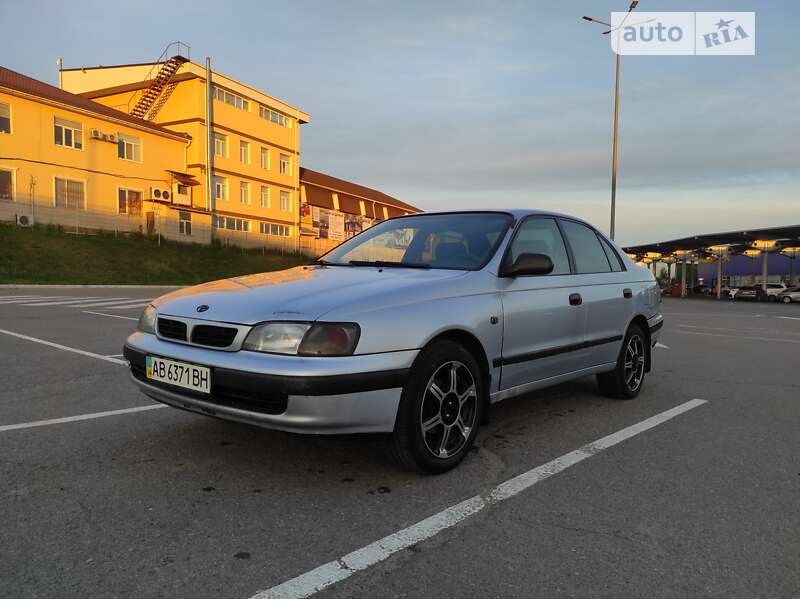 1995 toyota carina