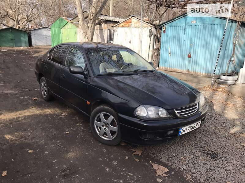 1998 toyota avensis
