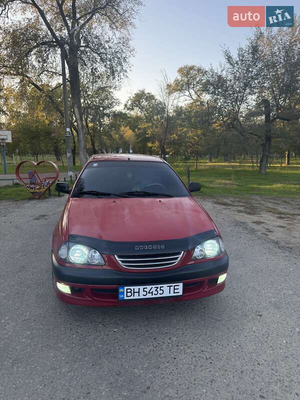 1997 toyota avensis