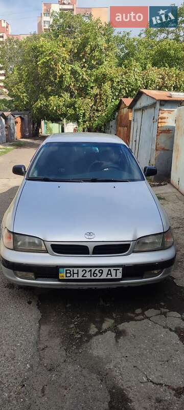 1997 toyota carina