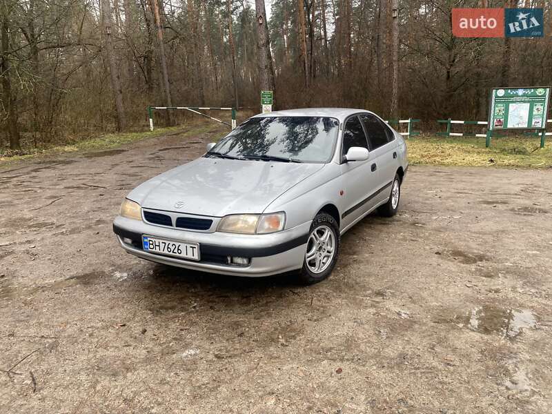 1996 toyota carina-e
