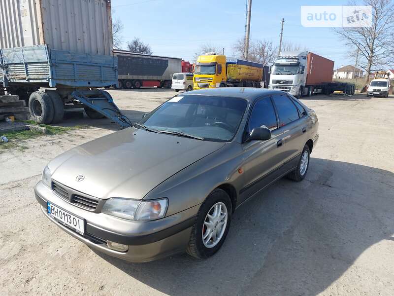 1995 toyota carina