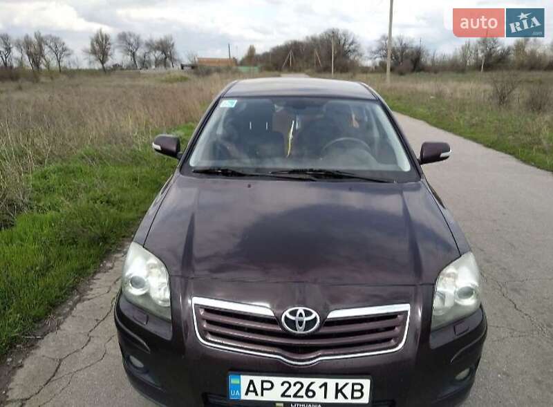 2008 toyota avensis