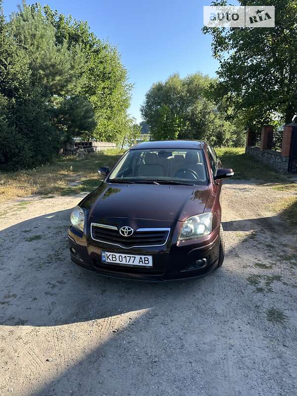 2007 toyota avensis