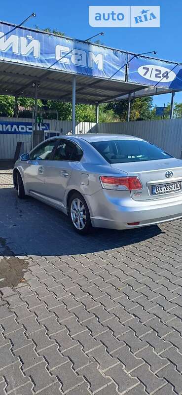 2009 toyota avensis