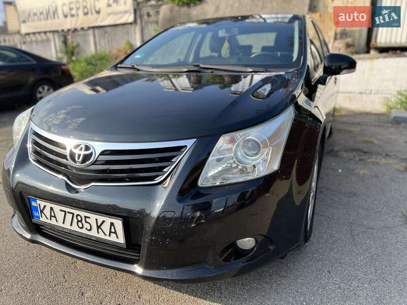 2009 toyota avensis