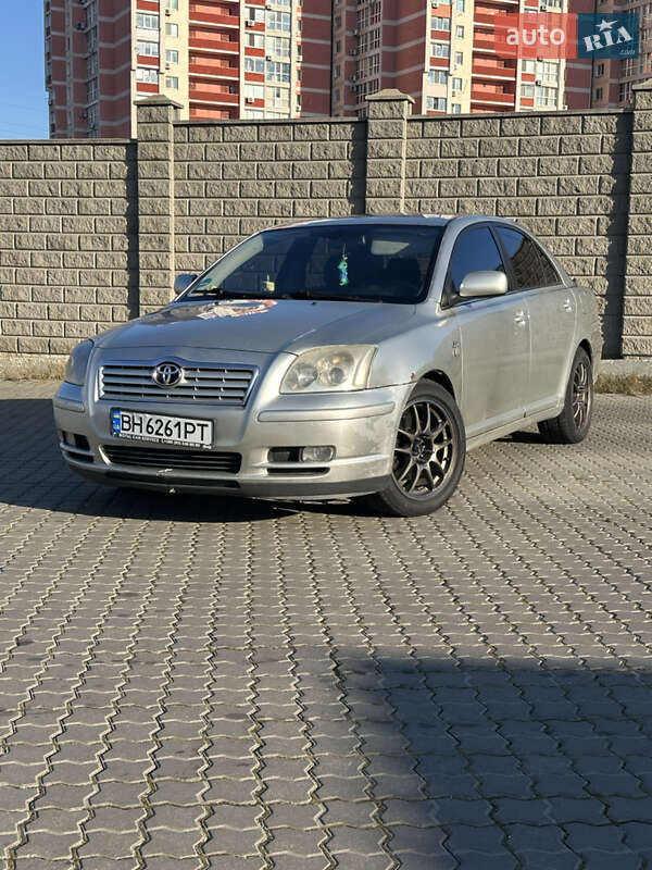2006 toyota avensis