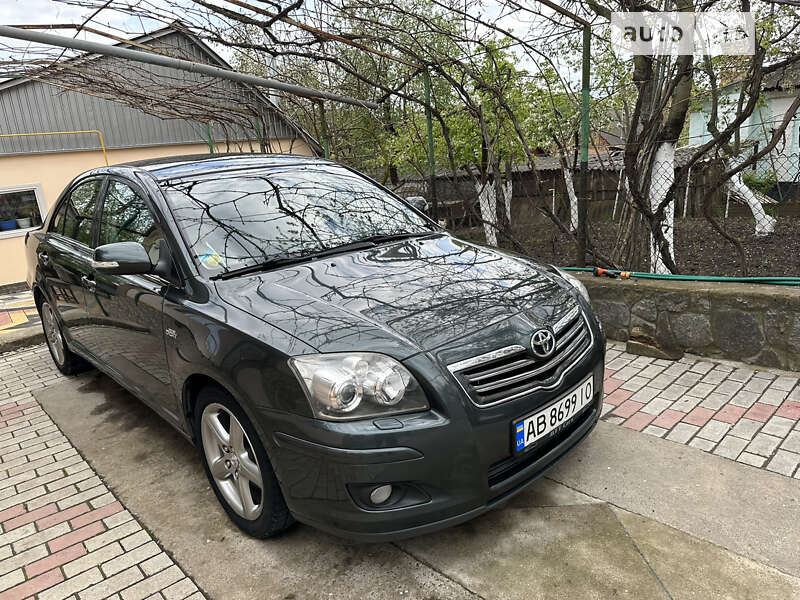 2006 toyota avensis