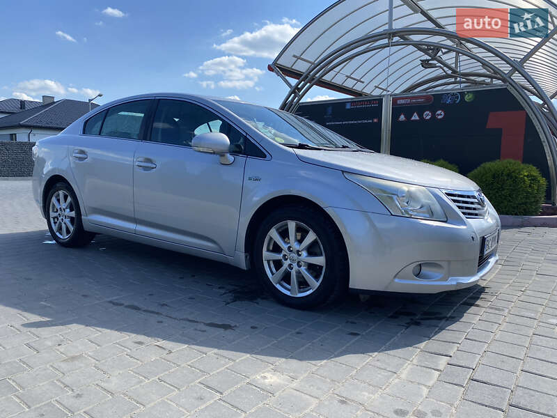 2009 toyota avensis