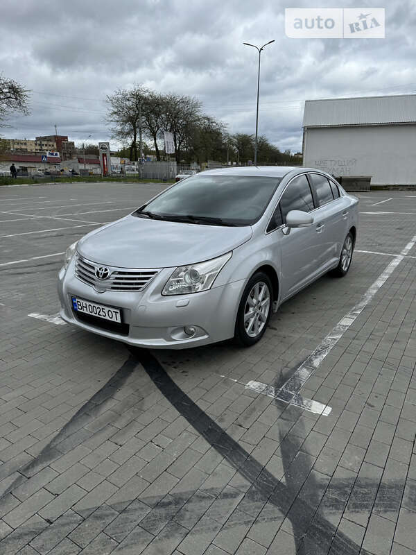2009 toyota avensis