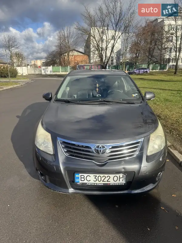 2008 toyota avensis