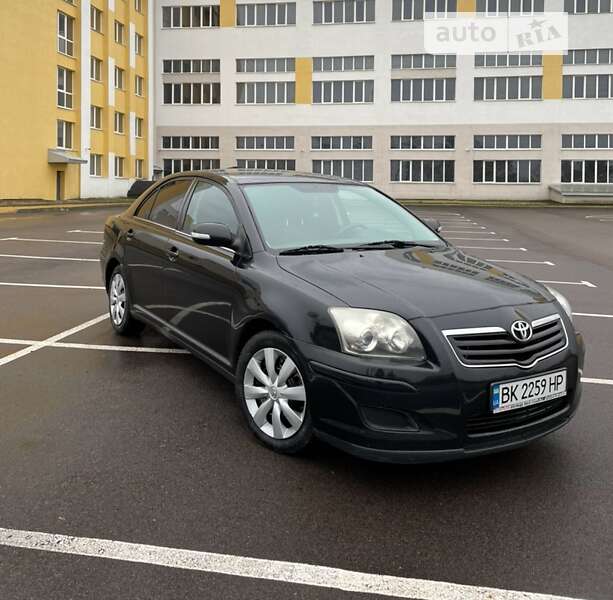 2007 toyota avensis
