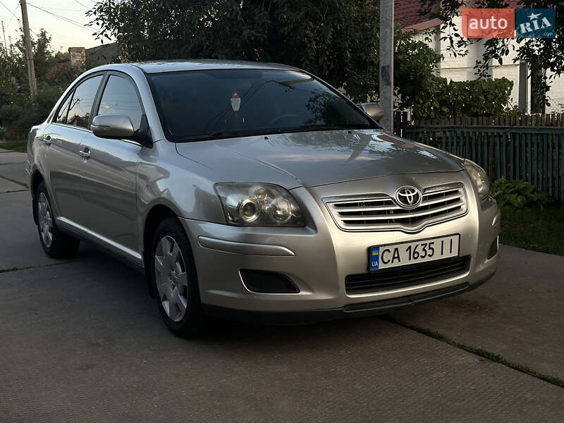 2007 toyota avensis