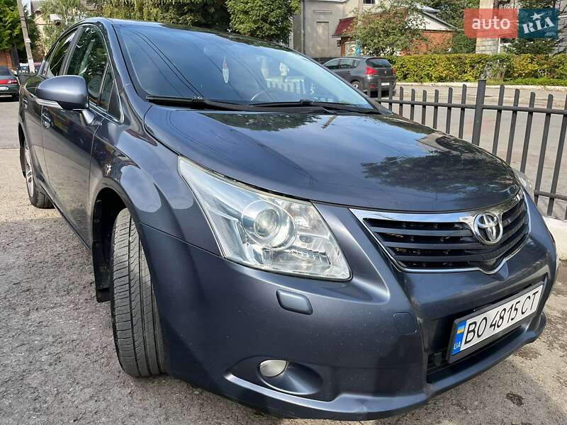 2009 toyota avensis