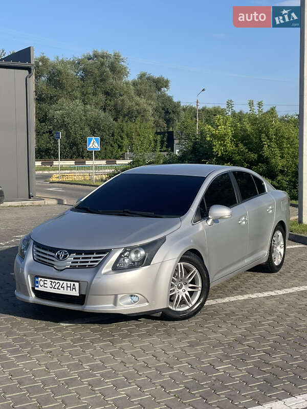 2010 toyota avensis