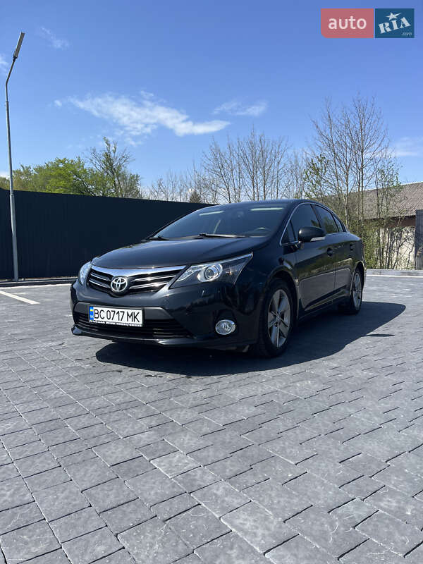 2014 toyota avensis