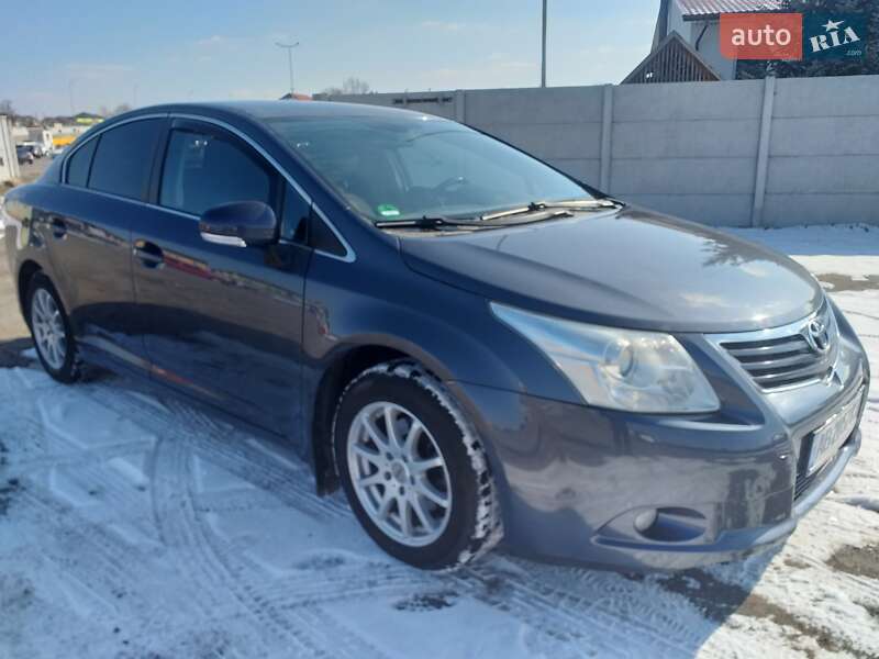 2009 toyota avensis