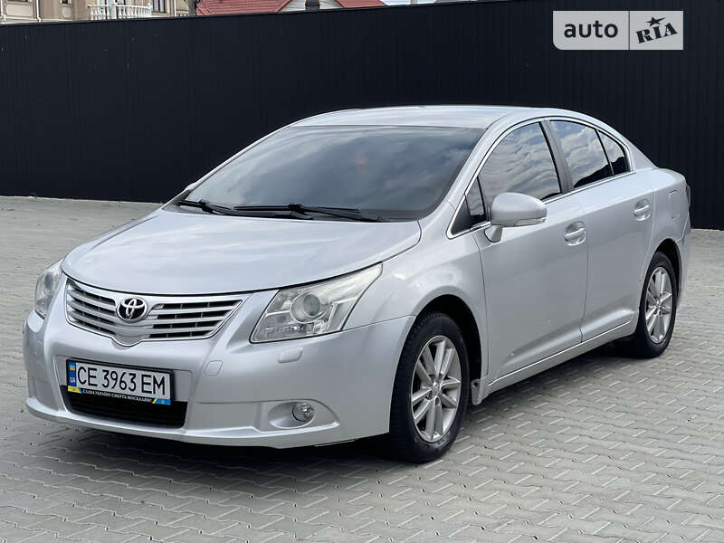 2010 toyota avensis