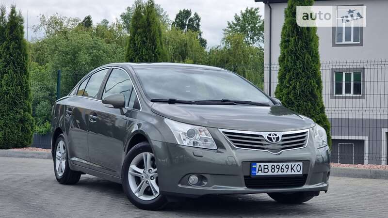 2009 toyota avensis