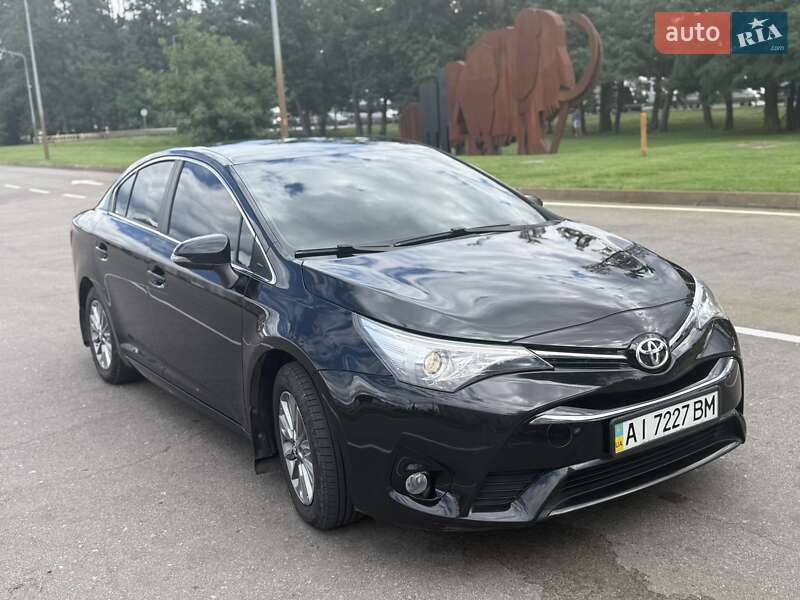 2016 toyota avensis