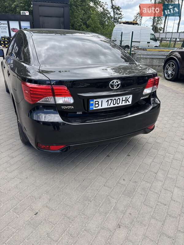2012 toyota avensis