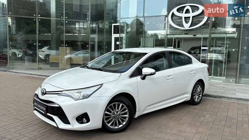 2016 toyota avensis