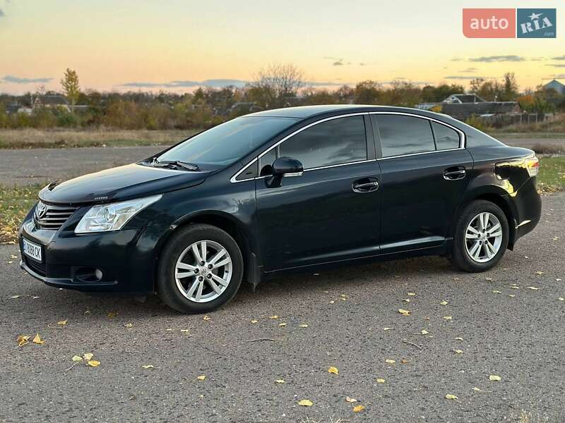 2011 toyota avensis