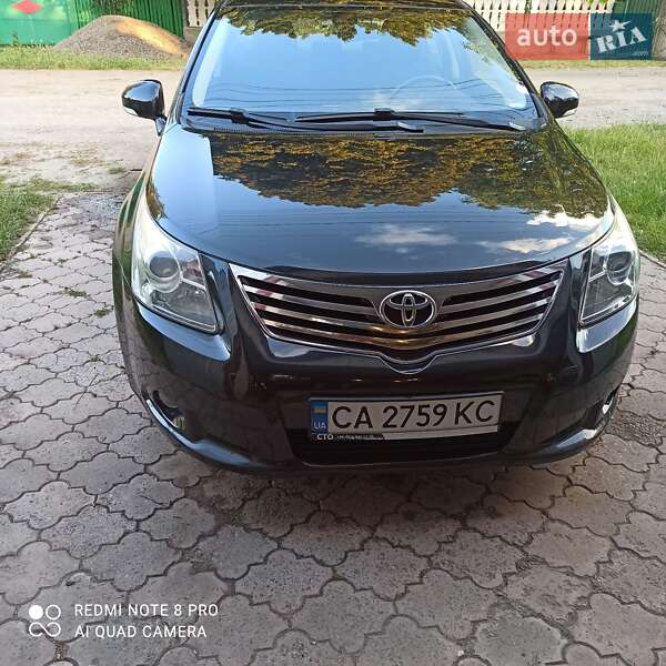 2011 toyota avensis