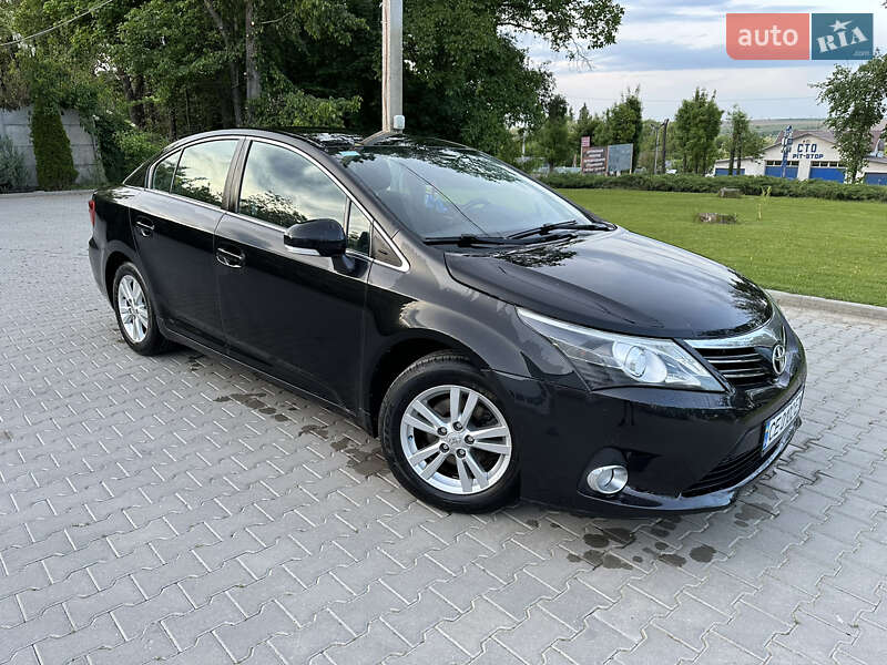 2012 toyota avensis