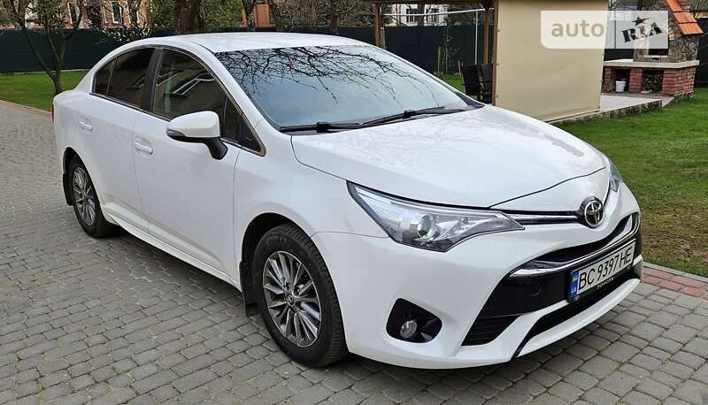 2016 toyota avensis