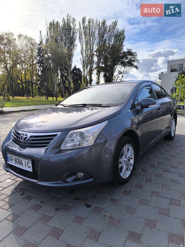 2011 toyota avensis