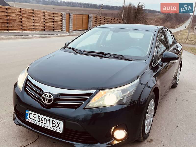 2012 toyota avensis