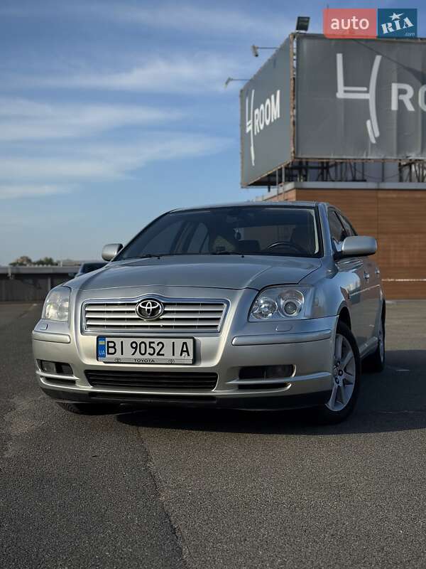 2006 toyota avensis