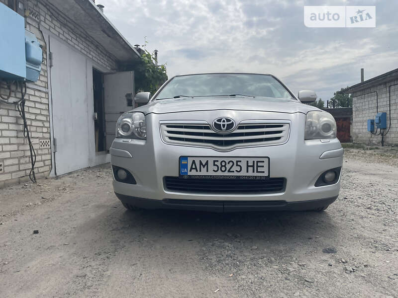2008 toyota avensis