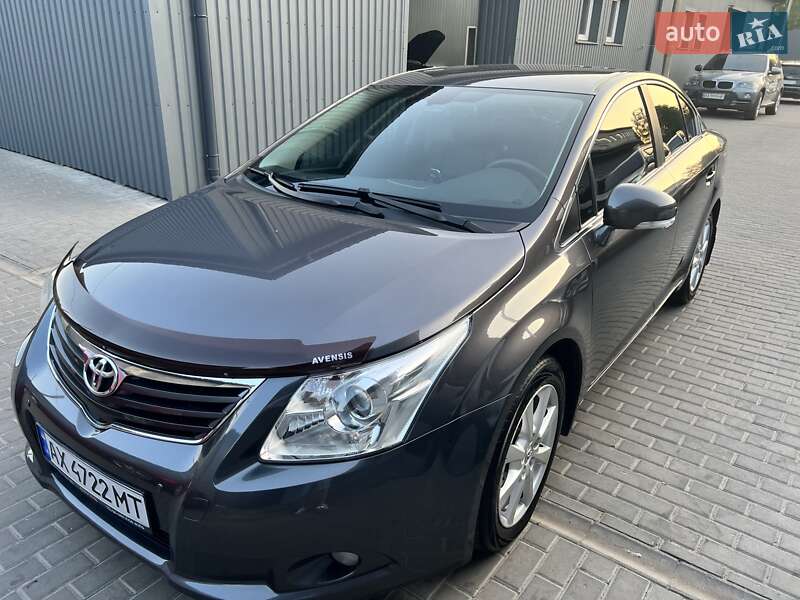 2011 toyota avensis