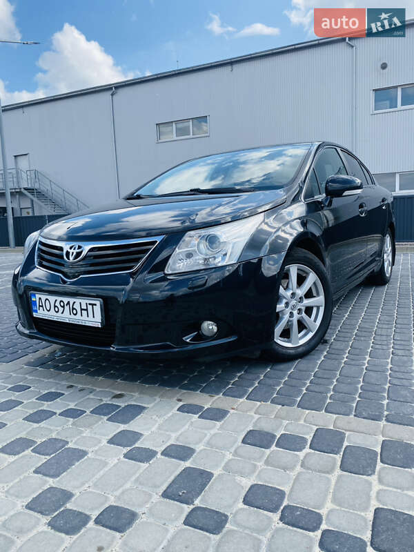 2008 toyota avensis
